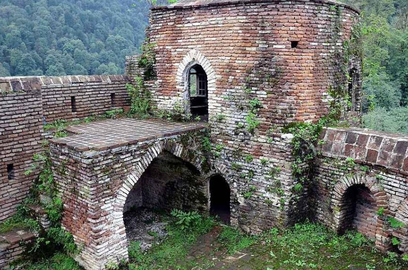 Ghale Kharabe Historical Castle, Iran, Iran